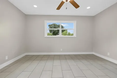 206 Mockingbird Lane Pasadena TX 77502