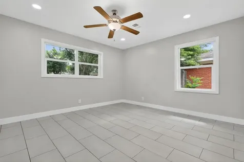 206 Mockingbird Lane Pasadena TX 77502