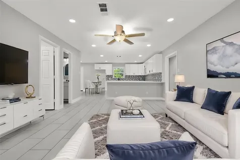 206 Mockingbird Lane Pasadena TX 77502
