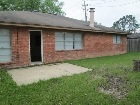 811 Whispering Pine Drive Missouri City TX 77489