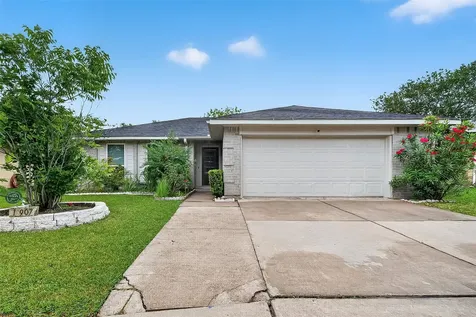 13907 Old Village Lane Sugar Land TX 77498