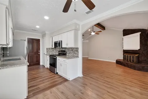13907 Old Village Lane Sugar Land TX 77498