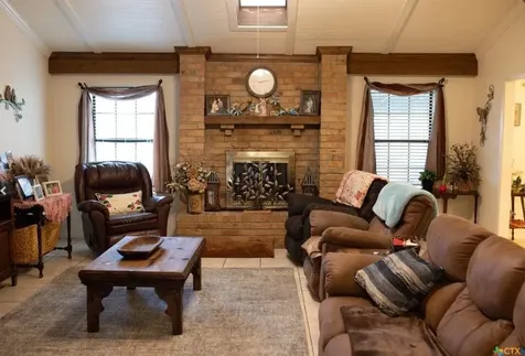 904 Carroll Drive Yoakum TX 77995