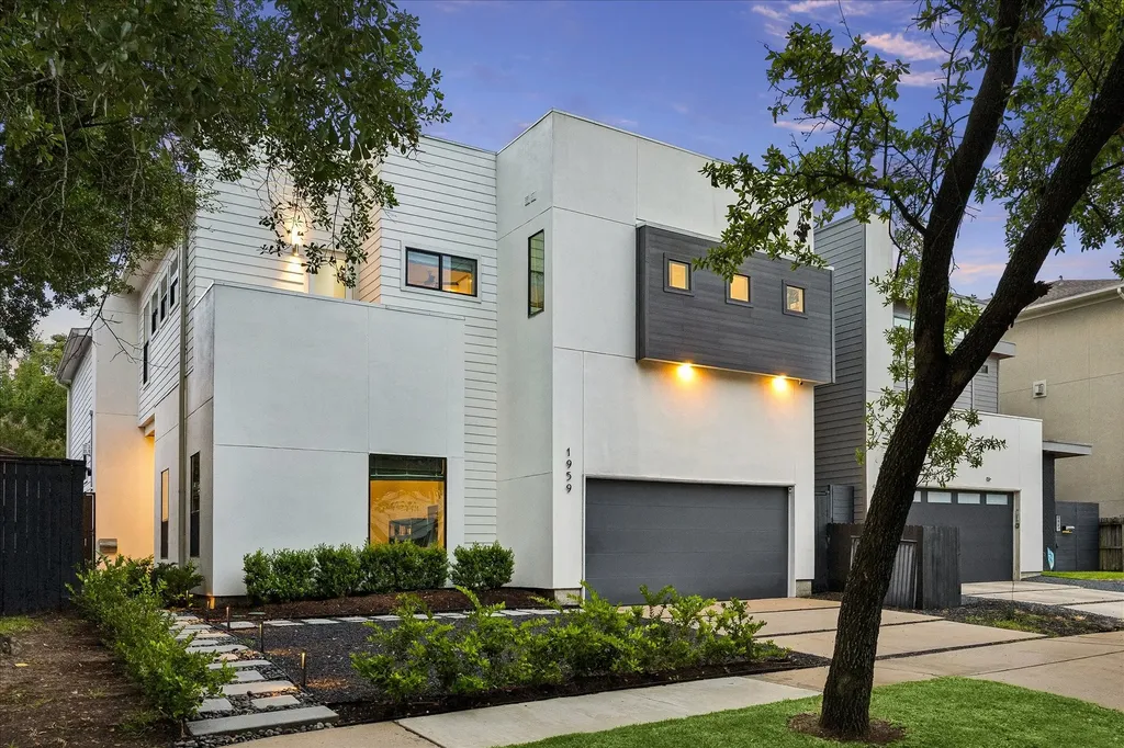 1959 Portsmouth Street Houston TX 77098