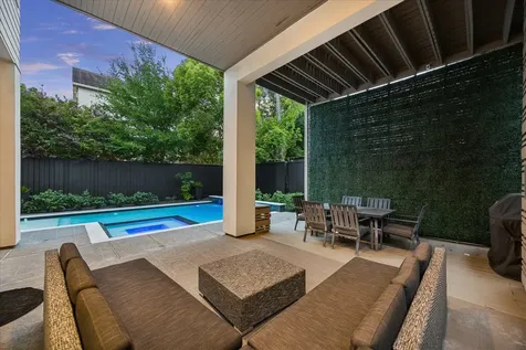 1959 Portsmouth Street Houston TX 77098
