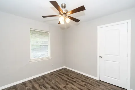 2002 Nottingham Street Pasadena TX 77502