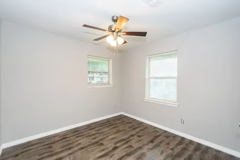 2002 Nottingham Street Pasadena TX 77502