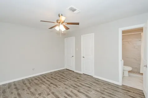 2002 Nottingham Street Pasadena TX 77502