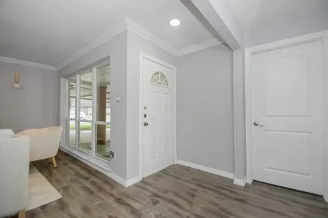 2002 Nottingham Street Pasadena TX 77502