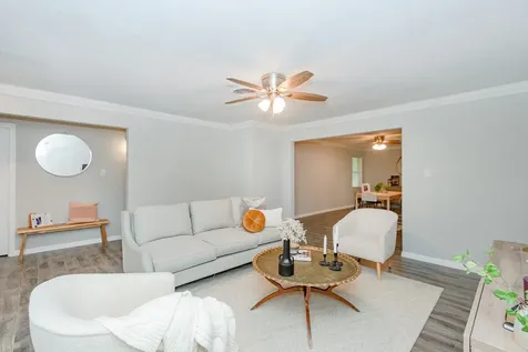2002 Nottingham Street Pasadena TX 77502