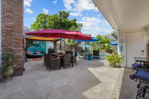 1622 W Hedgecroft Drive El Lago TX 77586