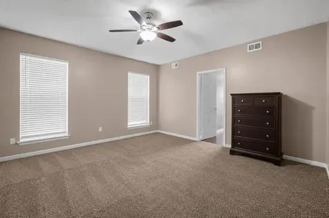 1622 W Hedgecroft Drive El Lago TX 77586
