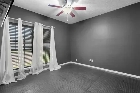 1622 W Hedgecroft Drive El Lago TX 77586