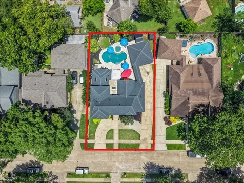 1622 W Hedgecroft Drive El Lago TX 77586