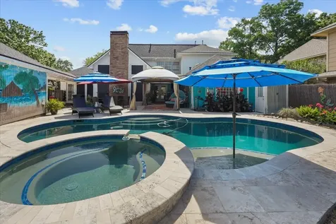 1622 W Hedgecroft Drive El Lago TX 77586