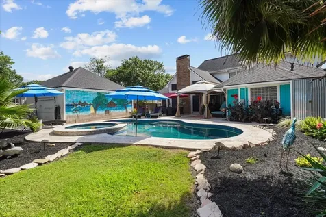 1622 W Hedgecroft Drive El Lago TX 77586