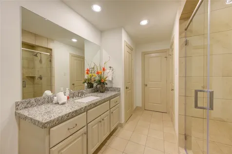 13606 Teal Bluff Lane Houston TX 77077