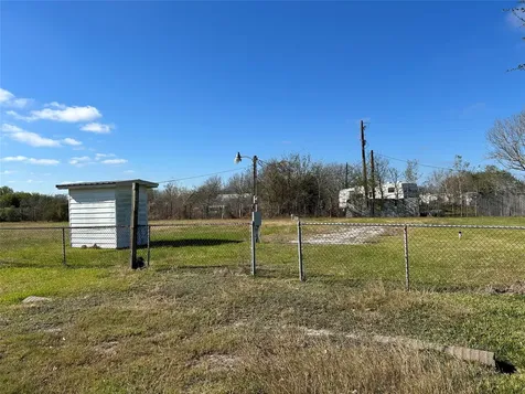 4906 County Road 469 Brazoria TX 77422