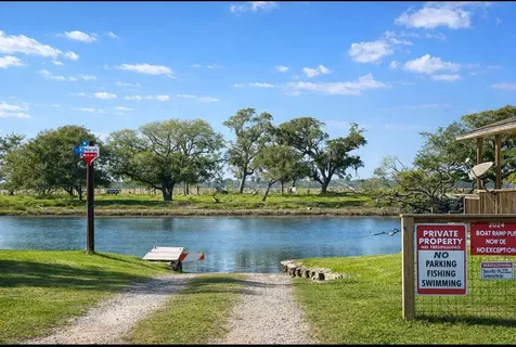 4906 County Road 469 Brazoria TX 77422
