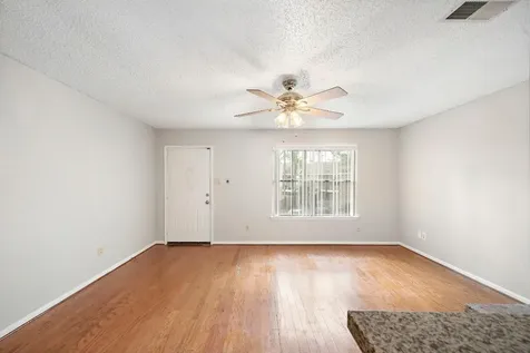 7402 Alabonson Road 506 Houston TX 77088