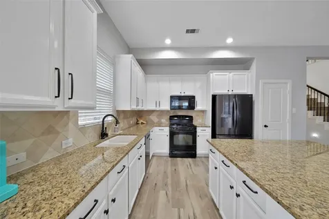 12935 Northpointe Bend Drive Tomball TX 77377