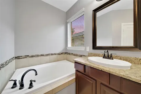 12935 Northpointe Bend Drive Tomball TX 77377