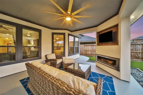 12935 Northpointe Bend Drive Tomball TX 77377