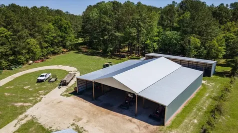 135 A J Murry Road Cleveland TX 77328