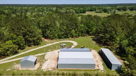 135 A J Murry Road Cleveland TX 77328