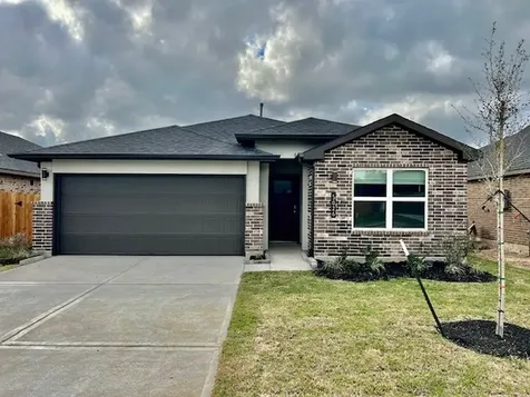 5026 Pine Haven Lane Fresno TX 77545