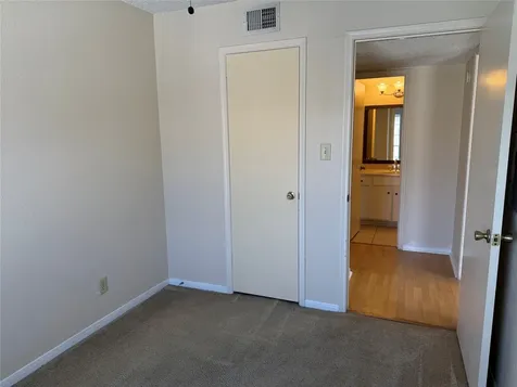 2121 Hepburn Street 1102 Houston TX 77054