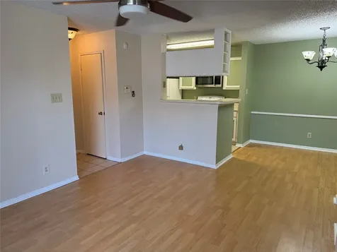 2121 Hepburn Street 1102 Houston TX 77054
