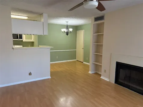 2121 Hepburn Street 1102 Houston TX 77054