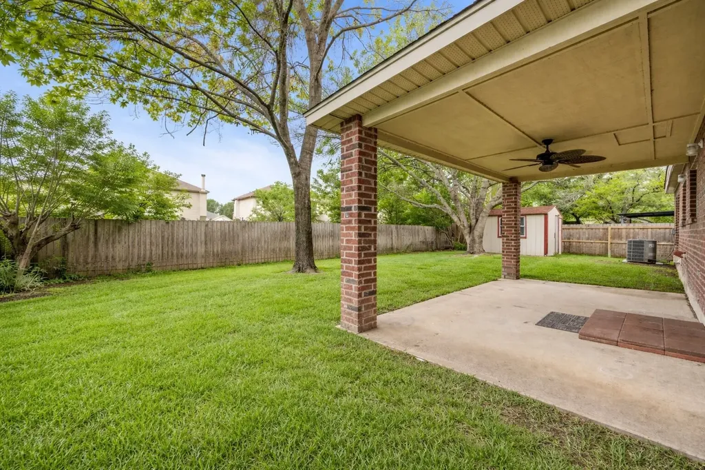 331 Stone Point New Braunfels TX 78130