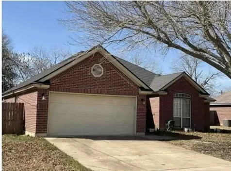 635 Yegua Drive Lexington TX 78947
