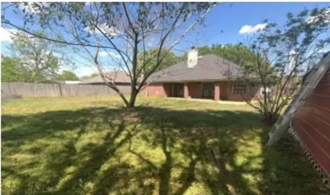 635 Yegua Drive Lexington TX 78947