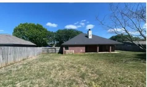 635 Yegua Drive Lexington TX 78947