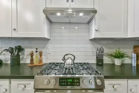 4616 Avenue O 1/2 Galveston TX 77551