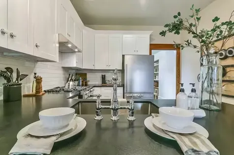 4616 Avenue O 1/2 Galveston TX 77551