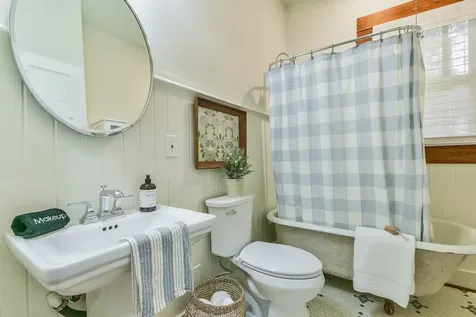 4616 Avenue O 1/2 Galveston TX 77551