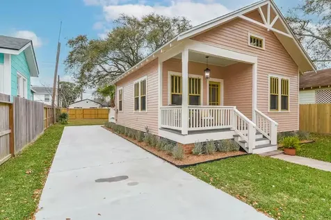 4616 Avenue O 1/2 Galveston TX 77551
