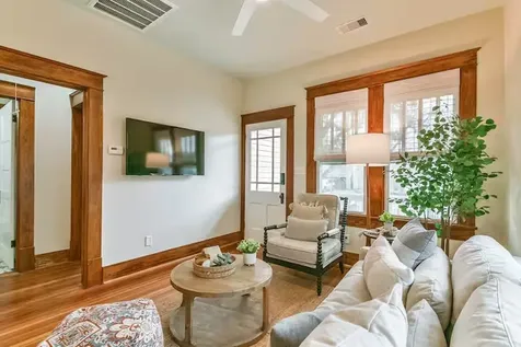 4616 Avenue O 1/2 Galveston TX 77551