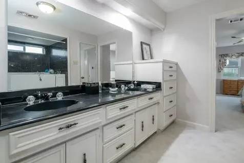 5615 Green Springs Drive Houston TX 77066