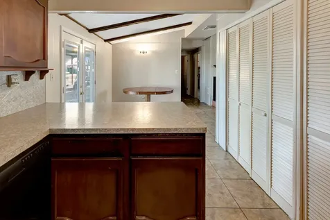 293 County Road 406 Edna TX 77957