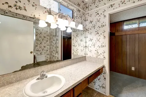 293 County Road 406 Edna TX 77957