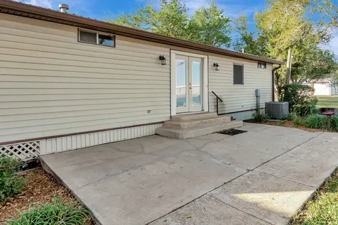293 County Road 406 Edna TX 77957