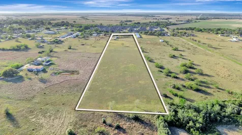 293 County Road 406 Edna TX 77957