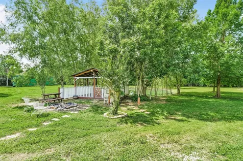 12403 4th Street Santa Fe TX 77510