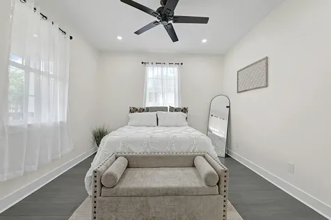 2412 Lucas Street Houston TX 77026