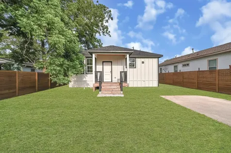 2412 Lucas Street Houston TX 77026